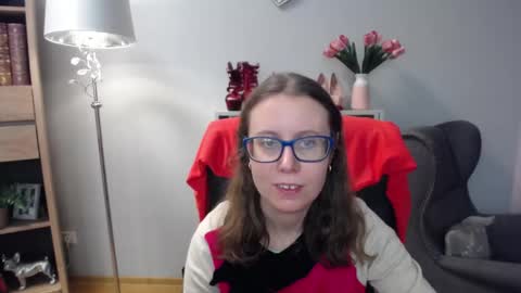 Lizzy online show from 01-14-26, 05:46