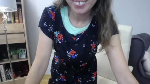 Lizzy online show from 07-16-26, 05:24