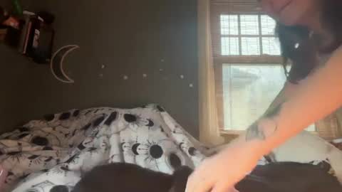lizzybunny online show from 02-03-25, 02:02
