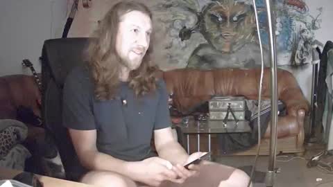 lkonig504475 online show from 12-21-25, 11:17