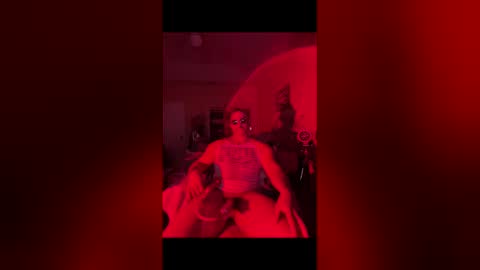 Snapshot of lljoey84 chatting on 02-12-26, 08:20 lljoey84 online show from 02-12-26, 08:20