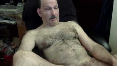 loades182025 online show from 12-23-25, 03:48