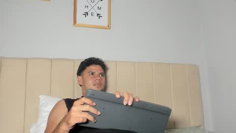 Snapshot of logan_9_ chatting on 06-30-26, 03:29 logan online show from 06-30-26, 03:29