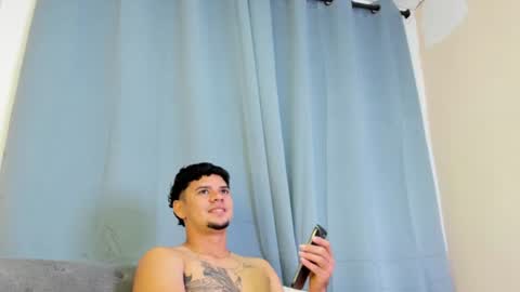 Snapshot of logan_9_ chatting on 07-13-26, 01:30 logan online show from 07-13-26, 01:30