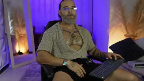 logan_cardenas1 online show from 06-09-26, 11:27