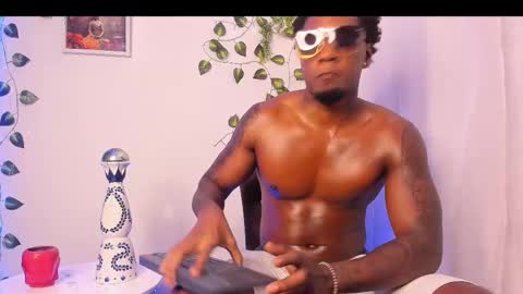 LOGAN DRAKE online show from 03-07-25, 07:52