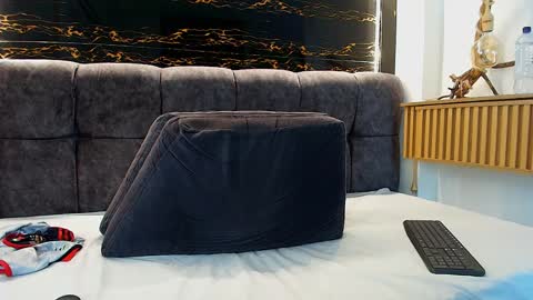 logan_griffin online show from 04-01-26, 05:08