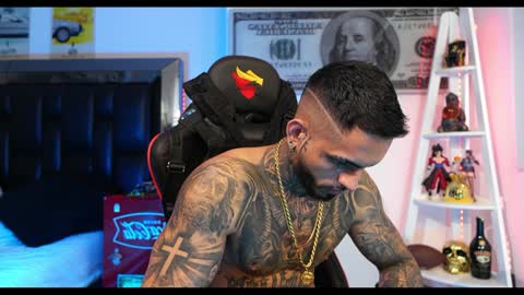 Snapshot of logan_hugh8 chatting on 12-19-24, 05:40 logan_hugh8 online show from 12-19-24, 05:40