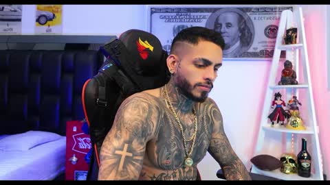 Snapshot of logan_hugh8 chatting on 12-22-24, 05:21 logan_hugh8 online show from 12-22-24, 05:21