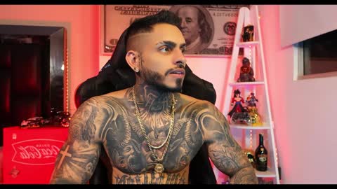 logan_hugh8 online show from 12-27-24, 10:23