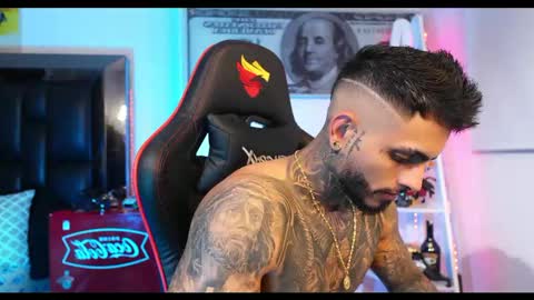 Snapshot of logan_hugh8 chatting on 02-21-25, 08:40 logan_hugh8 online show from 02-21-25, 08:40