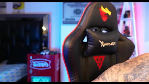 Snapshot of logan_hugh8 chatting on 03-03-25, 06:12 logan_hugh8 online show from 03-03-25, 06:12