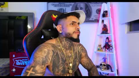 Snapshot of logan_hugh8 chatting on 03-09-25, 04:49 logan_hugh8 online show from 03-09-25, 04:49