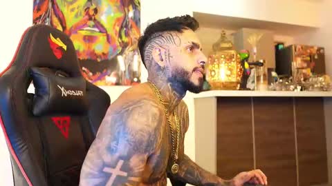 Snapshot of logan_hugh8 chatting on 10-02-25, 01:40 logan_hugh8 online show from 10-02-25, 01:40