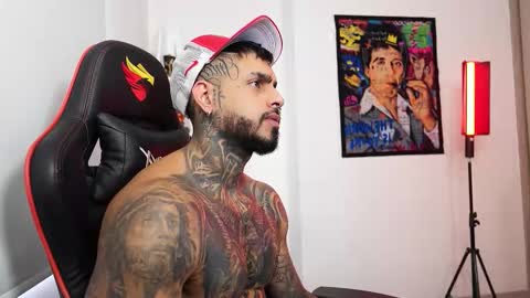 Snapshot of logan_hugh8 chatting on 10-19-25, 09:04 logan_hugh8 online show from 10-19-25, 09:04