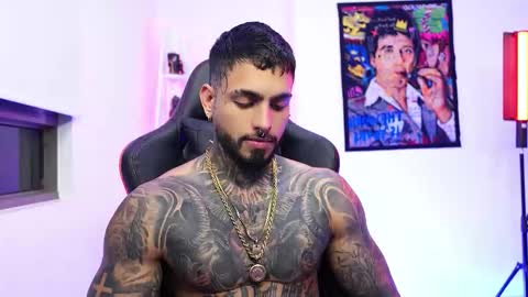 logan_hugh8 online show from 11-24-25, 03:17