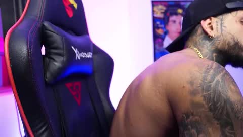 Snapshot of logan_hugh8 chatting on 12-16-25, 01:10 logan_hugh8 online show from 12-16-25, 01:10