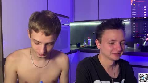 Snapshot of logan_mett chatting on 10-18-25, 10:10 Logan online show from 10-18-25, 10:10