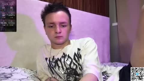 Snapshot of logan_mett chatting on 10-26-25, 05:52 Logan online show from 10-26-25, 05:52