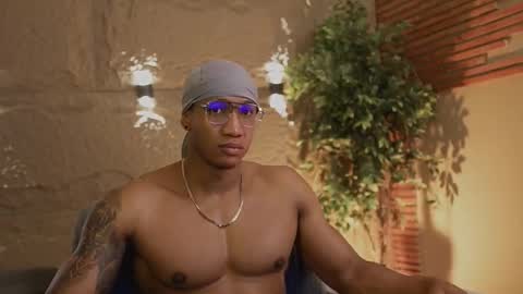 logan_varela online show from 11-12-25, 12:16