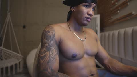 logan_varela online show from 03-26-26, 01:49