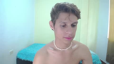 Snapshot of loganevans8 chatting on 02-20-25, 06:24 Logan online show from 02-20-25, 06:24