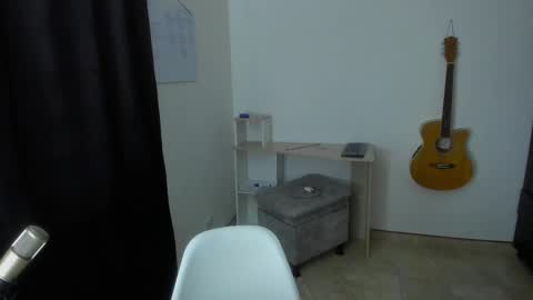 Snapshot of loganhot22 chatting on 02-18-25, 10:58 Logan online show from 02-18-25, 10:58