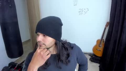 Snapshot of loganhot22 chatting on 06-20-26, 03:20 Logan online show from 06-20-26, 03:20