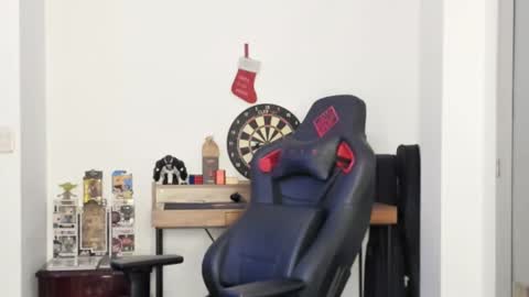 Snapshot of logannick chatting on 02-03-25, 08:13 Logan online show from 02-03-25, 08:13