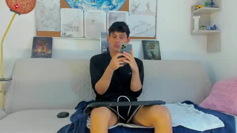 loganoficialx online show from 04-15-26, 02:35