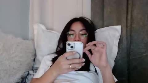 Snapshot of loisewilliams chatting on 09-09-25, 10:48 Mistress L online show from 09-09-25, 10:48