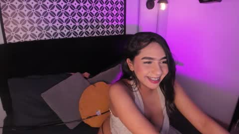 Lola online show from 03-18-26, 01:03