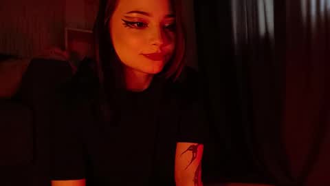 lola online show from 03-27-26, 07:47