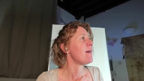 lola_belgium online show from 03-08-25, 06:26