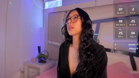 lola_js online show from 11-25-25, 08:53