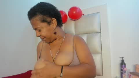 Snapshot of lola_js chatting on 06-02-26, 12:18 lola_js online show from 06-02-26, 12:18
