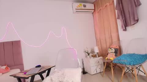 lola_lustrum online show from 04-26-26, 01:31