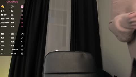 Snapshot of lola_missy chatting on 01-30-25, 05:52 Lola online show from 01-30-25, 05:52