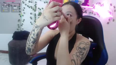 Snapshot of lola_star_ chatting on 05-28-26, 02:14 Lola online show from 05-28-26, 02:14
