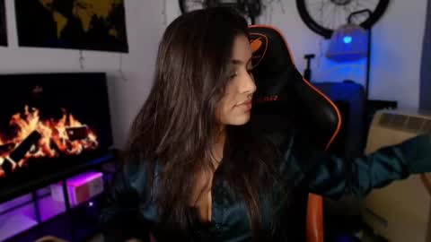 Snapshot of lolaasmith_21 chatting on 05-25-26, 08:37 lolaasmith_21 online show from 05-25-26, 08:37