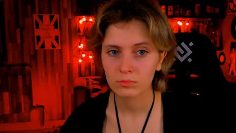 Snapshot of lolaasmus chatting on 12-17-24, 05:40 I consider myself the god Loki but life just calls me LOL online show from 12-17-24, 05:40