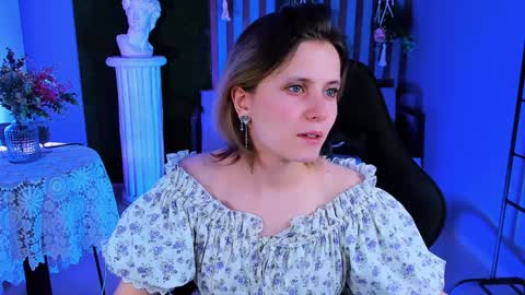 Snapshot of lolaasmus chatting on 01-23-25, 02:17 I consider myself the god Loki but life just calls me LOL online show from 01-23-25, 02:17