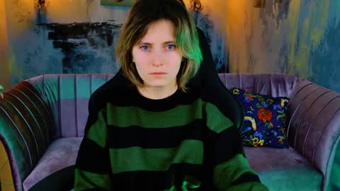 Snapshot of lolaasmus chatting on 01-29-25, 05:19 I consider myself the god Loki but life just calls me LOL online show from 01-29-25, 05:19