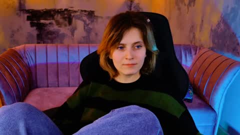 Snapshot of lolaasmus chatting on 01-29-25, 02:32 I consider myself the god Loki but life just calls me LOL online show from 01-29-25, 02:32