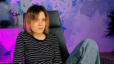 Snapshot of lolaasmus chatting on 01-31-25, 11:13 I consider myself the god Loki but life just calls me LOL online show from 01-31-25, 11:13