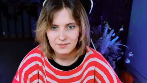 Snapshot of lolaasmus chatting on 02-15-25, 08:11 I consider myself the god Loki but life just calls me LOL online show from 02-15-25, 08:11