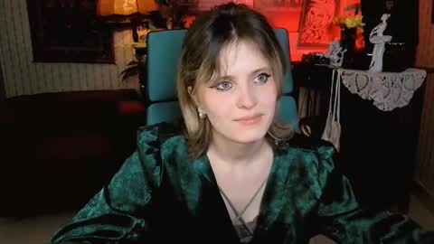 Snapshot of lolaasmus chatting on 02-26-25, 04:45 I consider myself the god Loki but life just calls me LOL online show from 02-26-25, 04:45