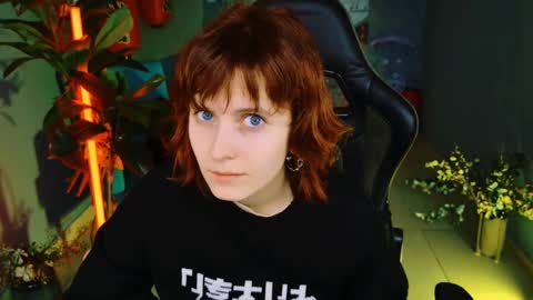 Snapshot of lolaasmus chatting on 03-10-25, 09:10 I consider myself the god Loki but life just calls me LOL online show from 03-10-25, 09:10