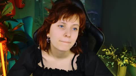 Snapshot of lolaasmus chatting on 03-10-25, 12:15 I consider myself the god Loki but life just calls me LOL online show from 03-10-25, 12:15