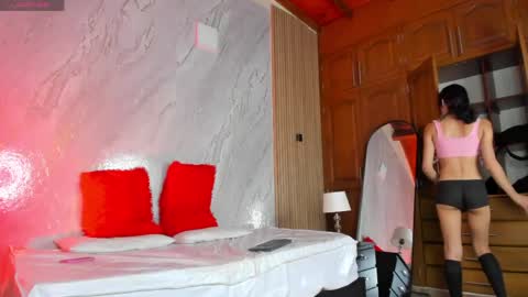 LolaBby1 online show from 04-10-26, 08:24